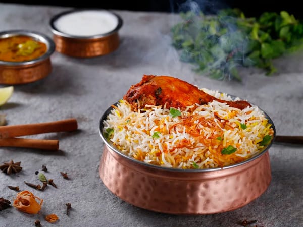 Hyderabad Dum Biryani: The Iconic Dish Loved by All at Bawarchi Biryanis